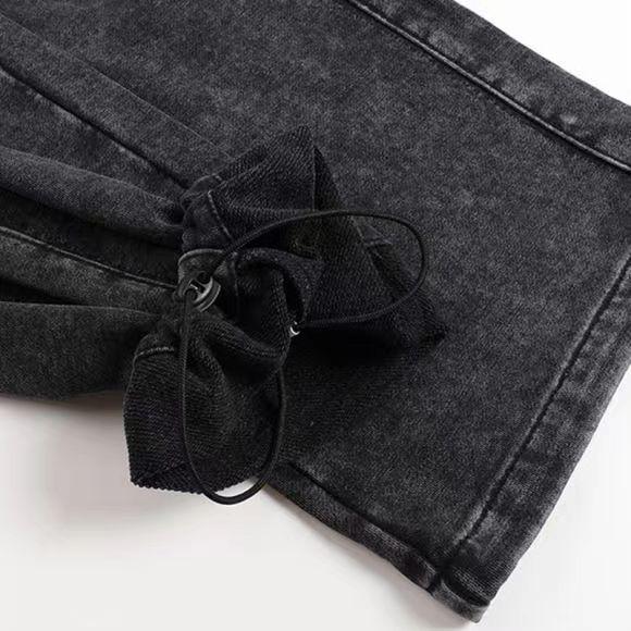 350GSM Heavyweight Snow Washed Straight-Leg Sweatpants - Black Fabric, Stitching and Construction - Detail View