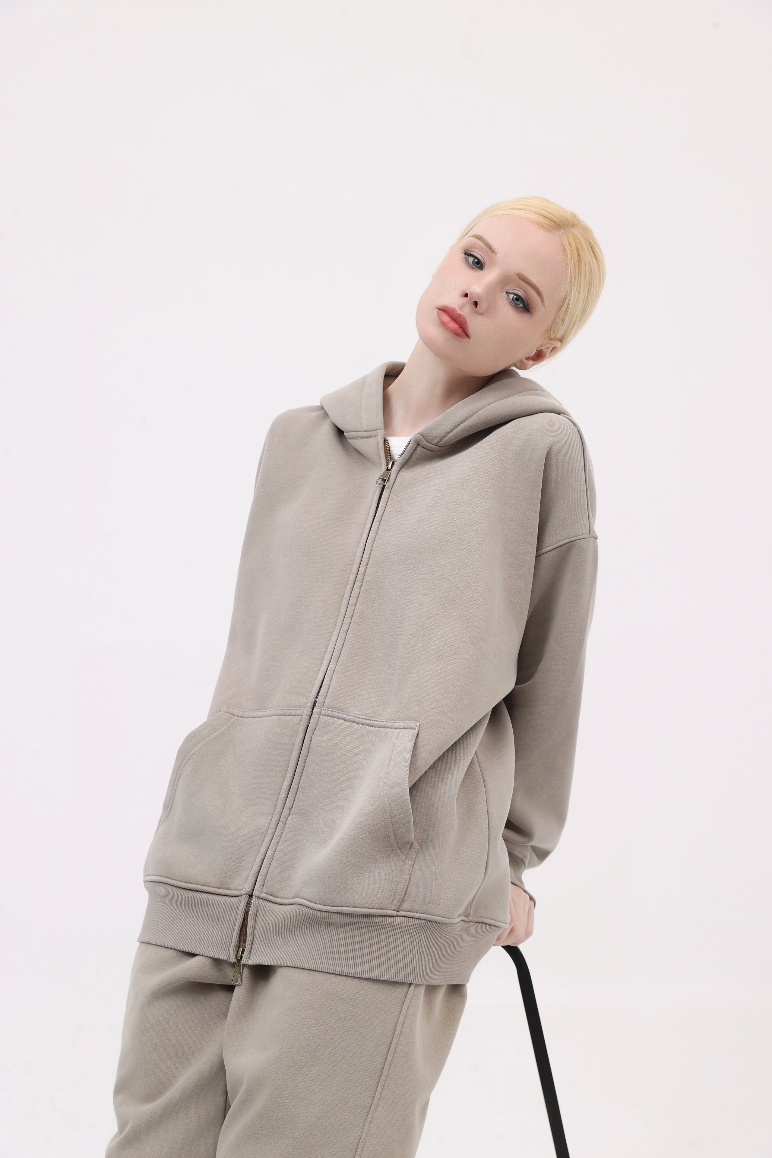 380GSM Zip Up Fleece Snow Washed Hoodie - Light Gray - Model View