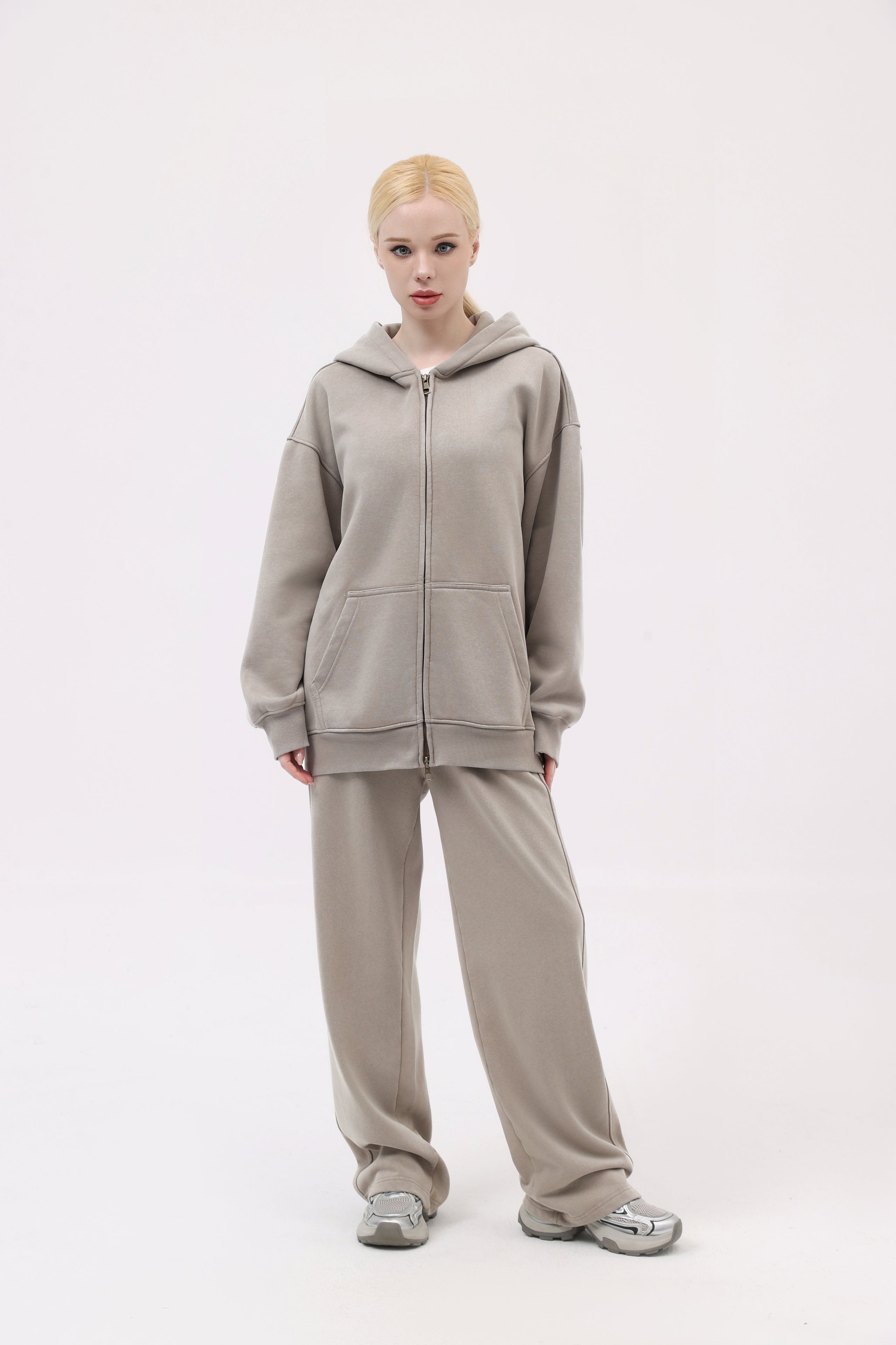 380GSM Zip Up Fleece Snow Washed Hoodie - Light Gray - Model View