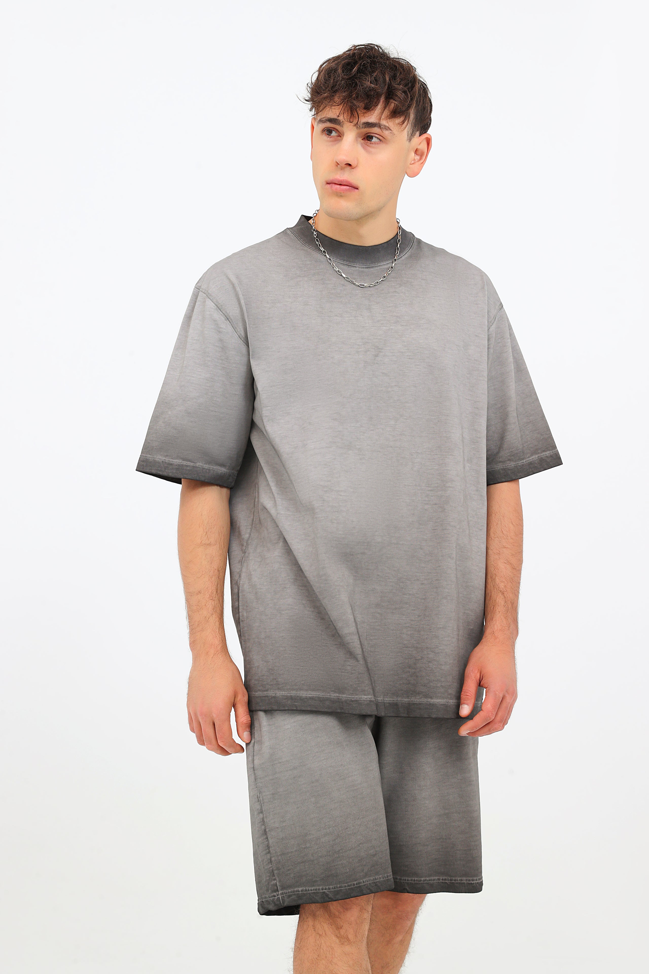 230GSM Ombre Washed Tee - Gray - Model View