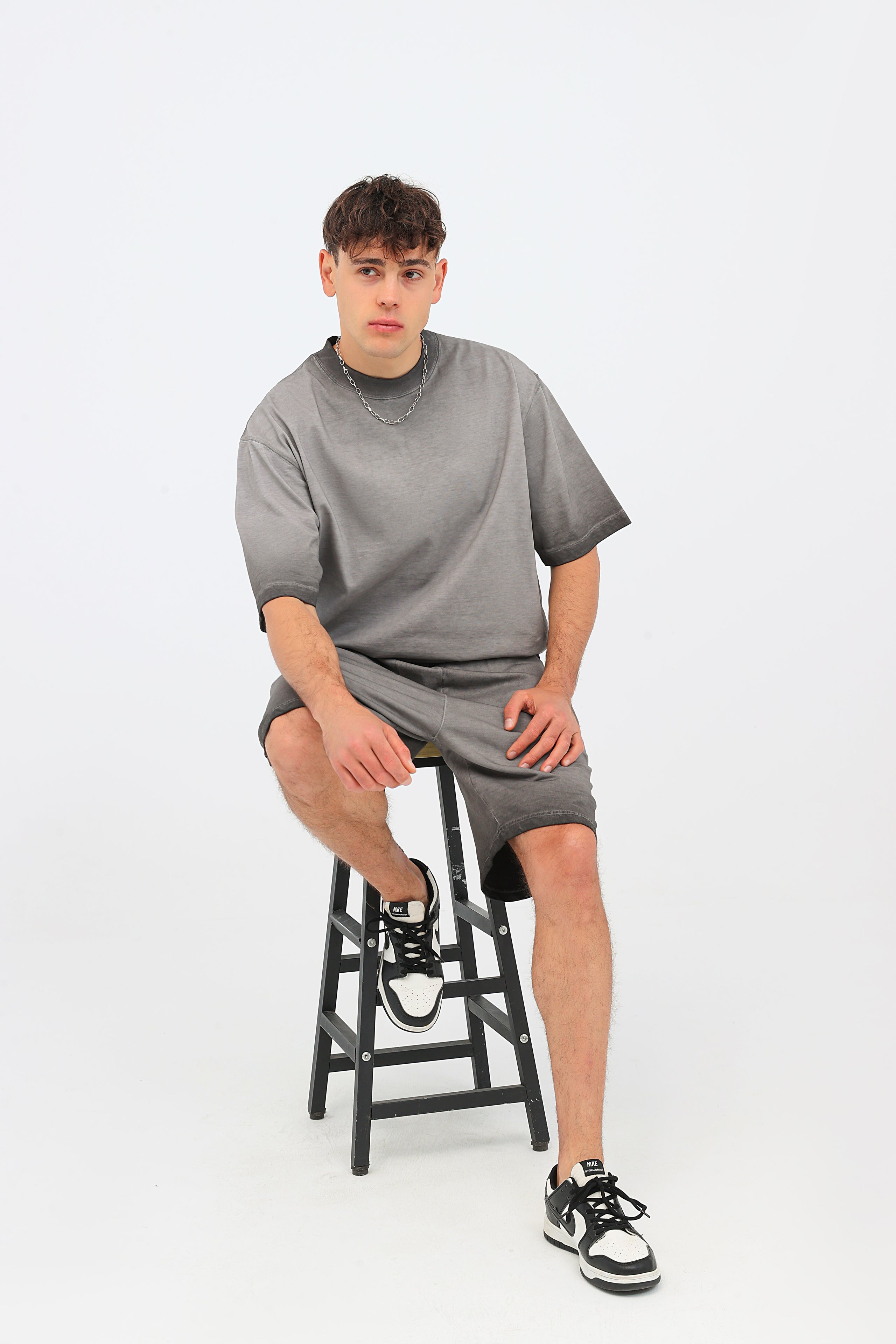 230GSM Ombre Washed Tee - Gray - Model View